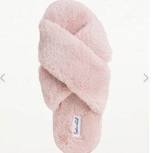 NWT Splendid Cross Slide Slippers Size S/M